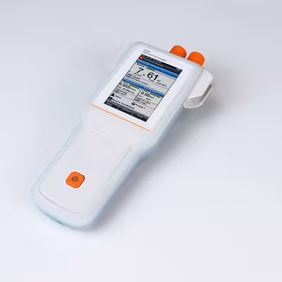 Digital pH Meter with Multi Reading Feature Auto Calibration and IP65 Waterproof Design for Measurements in Harsh Environments